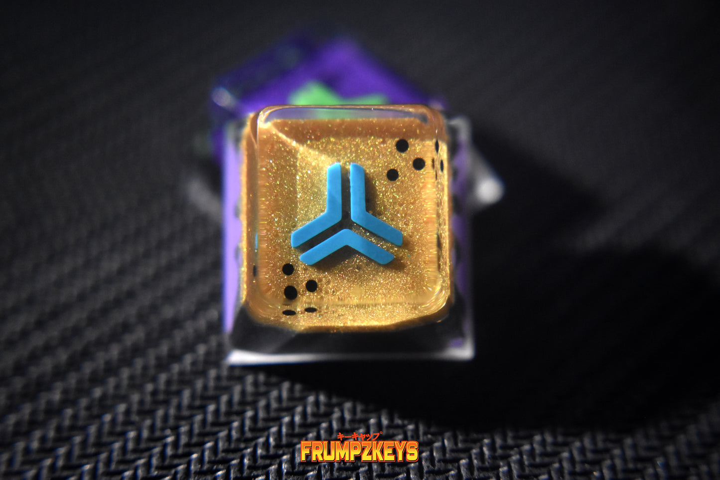 NRD x FRUMPZKEYS // NRD 1 OF 1 KEYCAP Extra