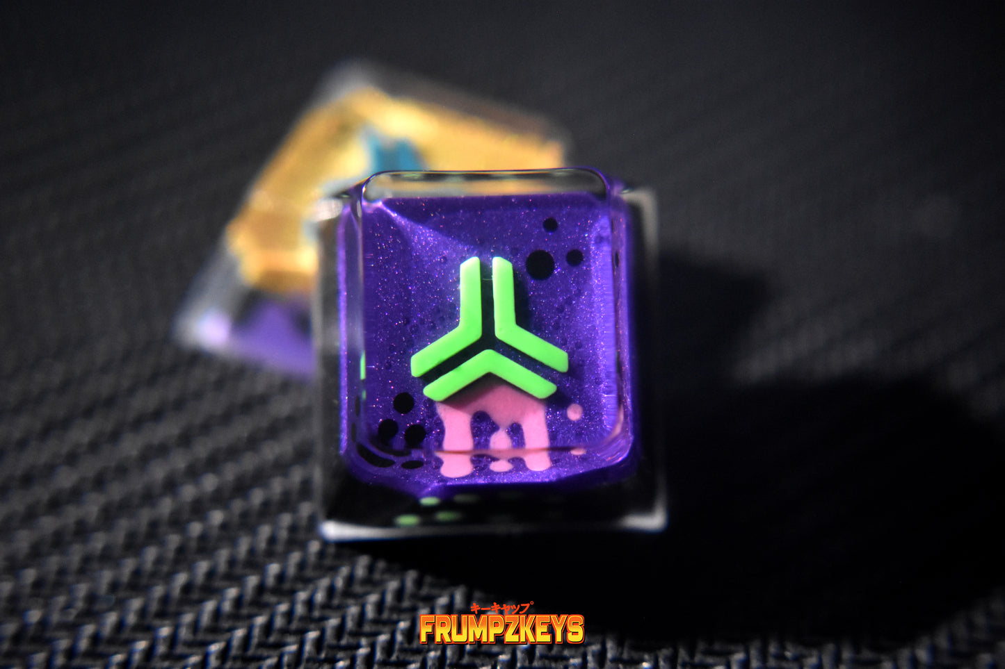 NRD x FRUMPZKEYS // NRD 1 OF 1 KEYCAP Extra