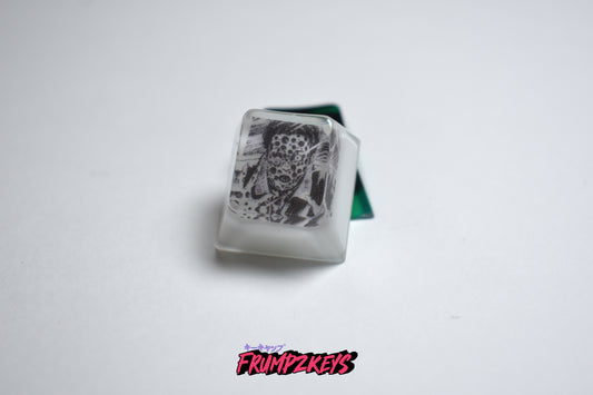 "Shiver" Junji Ito Keycap