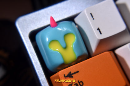 Dharok 1 of 1 Keycap Drop!